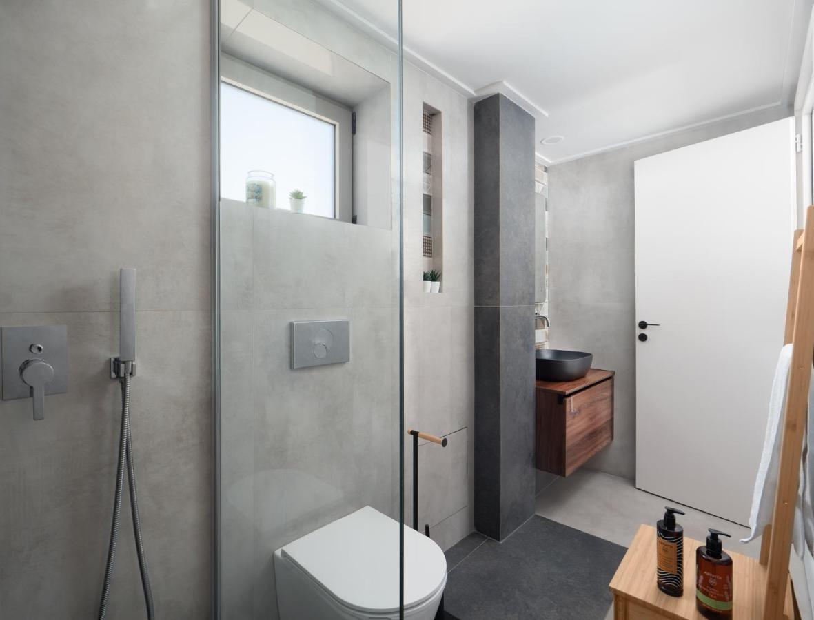 The H Experience - Stylish 2Bd Apt With Balcony In Heraklion Center Kültér fotó