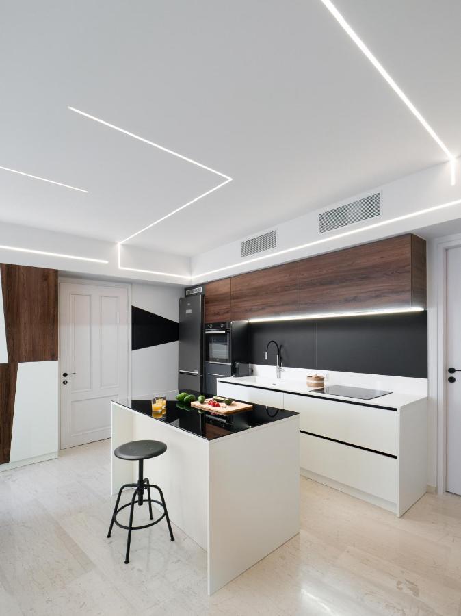The H Experience - Stylish 2Bd Apt With Balcony In Heraklion Center Kültér fotó