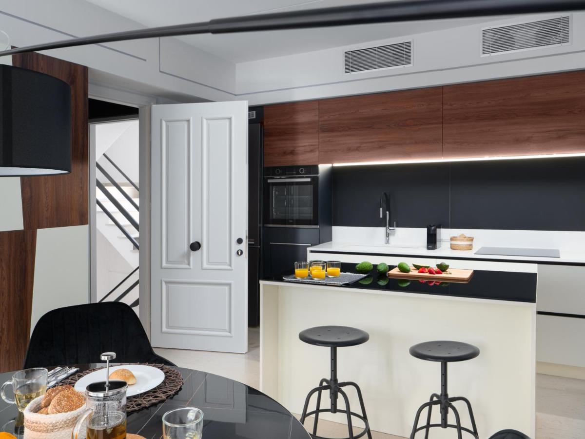 The H Experience - Stylish 2Bd Apt With Balcony In Heraklion Center Kültér fotó
